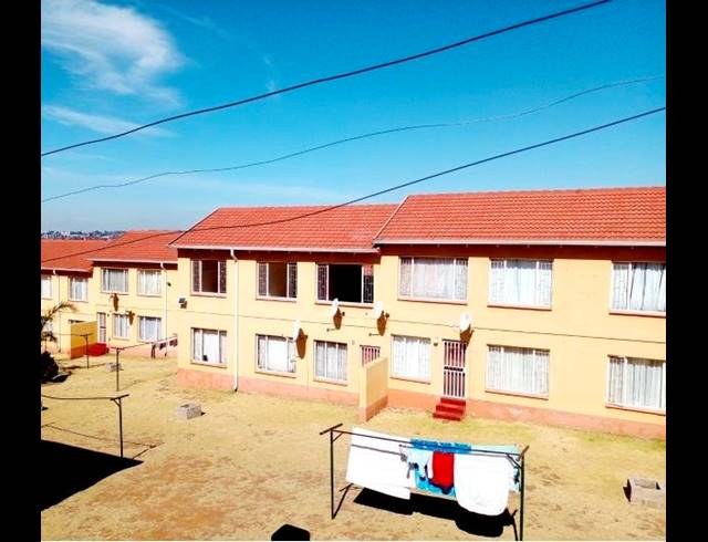 2 BEDROOM APARTMENT FOR SALE IN GROBLERPARK